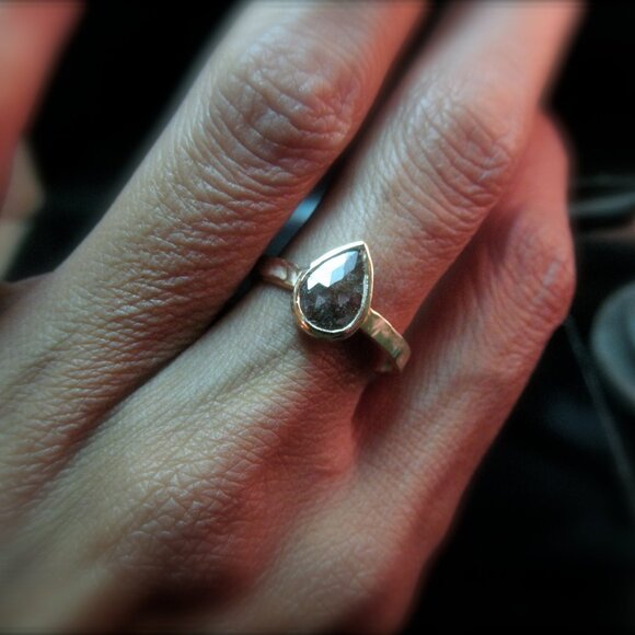 Engagement ring. 14k Yellow gold ring with 1.3ct Brown-gray color diamond. - Picture 12 of 17